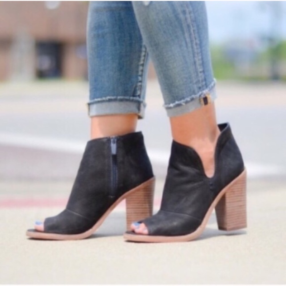 Vince Camuto Katleen